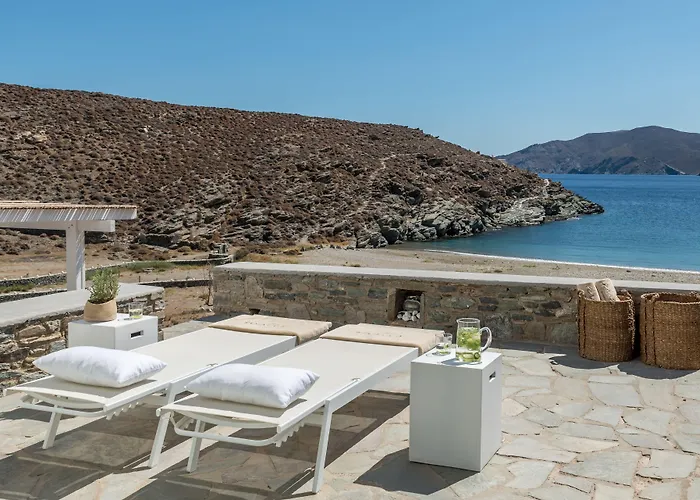 Eneos Villas-elegant And Comfort Villa *