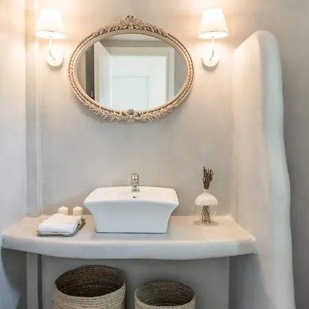 Eneos Villas-elegant And Comfort Villa
