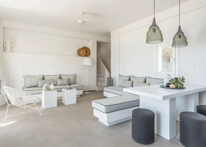 Eneos Villas-elegant And Comfort Vila